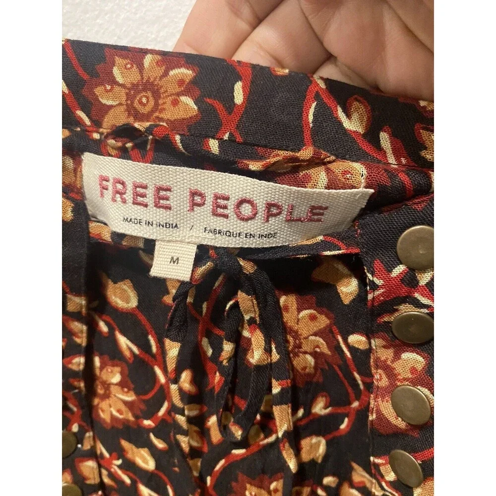 Free People Women's Malia Embellished Floral Babydoll Top Black Combo medium
